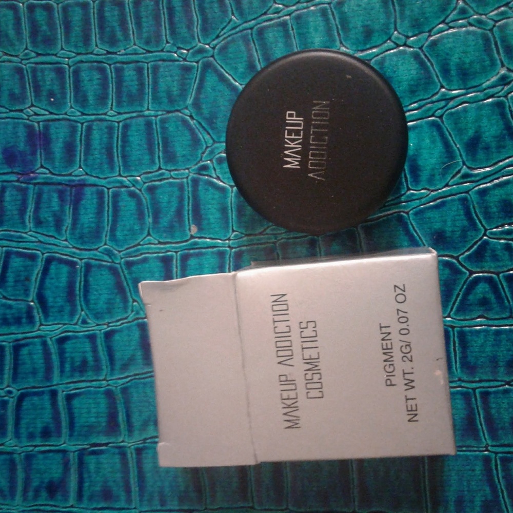 Makeup Addictions Pigment